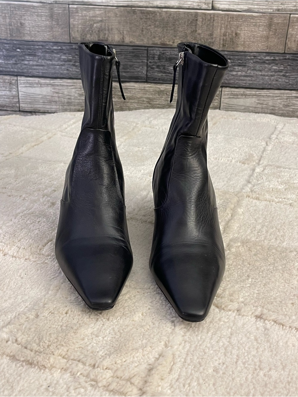 Zara Pointed-Toe Black Ankle Boots - Size 7 Sleek & classic